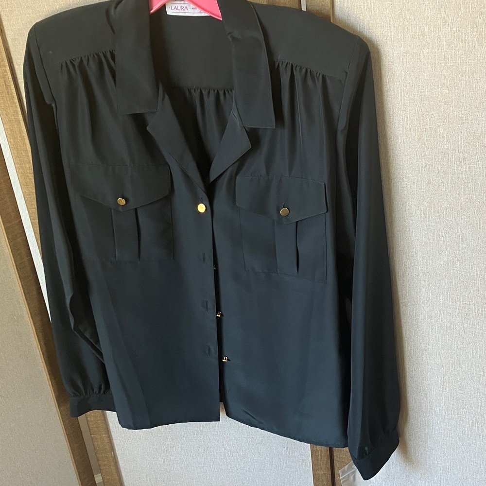 FINAL MARKDOWN Laura and Jayne Black blouse 10